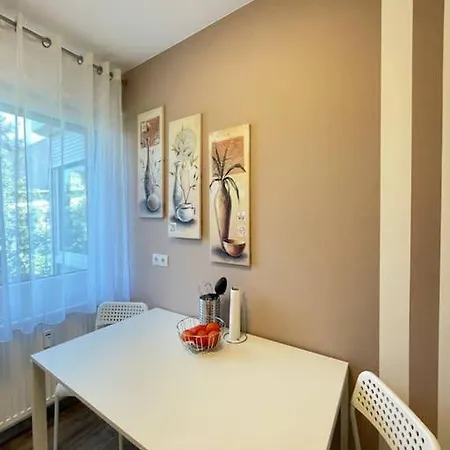 Gemuetliche In Fuer 5 Gaeste * Nickenich