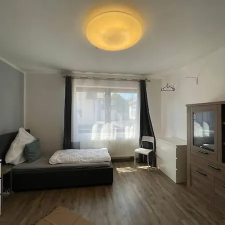 Apartment Gemuetliche In Fuer 5 Gaeste Nickenich