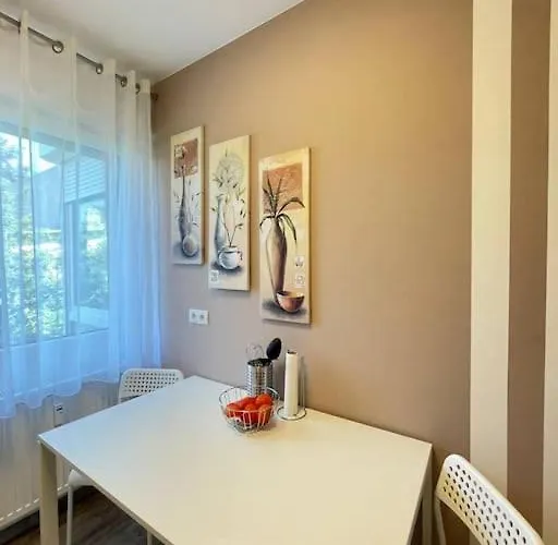 Gemuetliche In Fuer 5 Gaeste * Nickenich