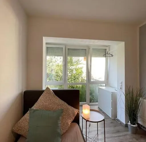 Gemuetliche In Fuer 5 Gaeste Nickenich